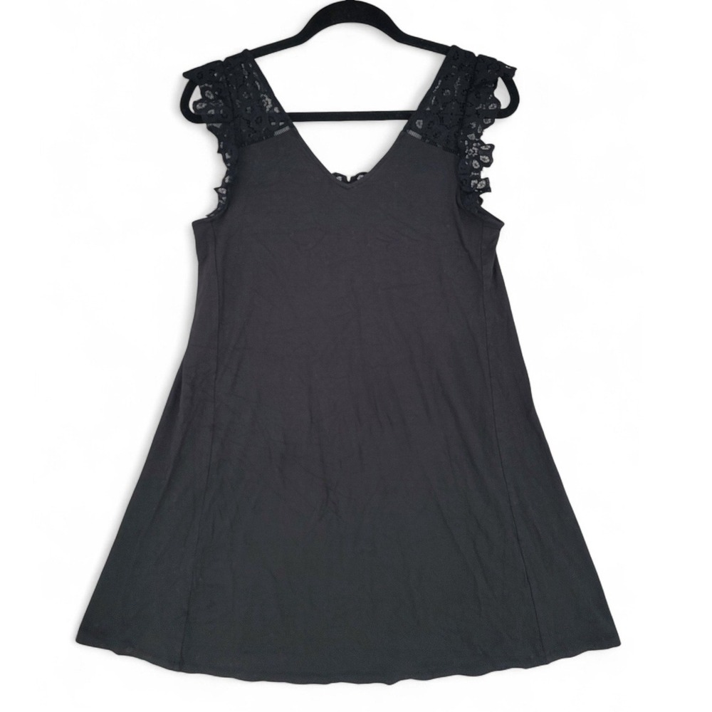 LOFT Petite Black Lace Flutter Sleeve Top Medium Cottagecore Boho Feminine Chic